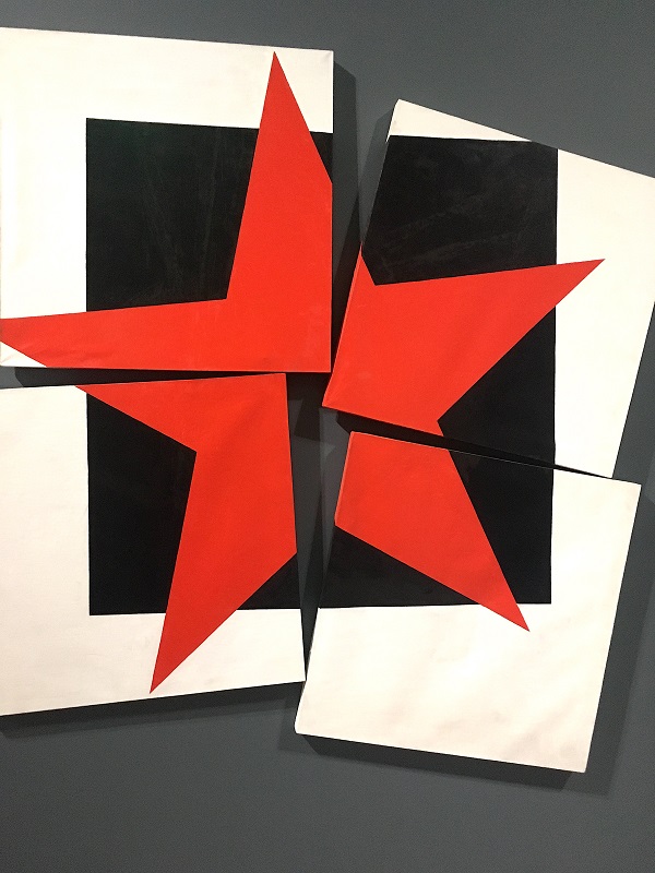 25-Александр Юликов. Красная звезда и черный квадрат. 2016. Холст, масло Предоставлено художником.JPG