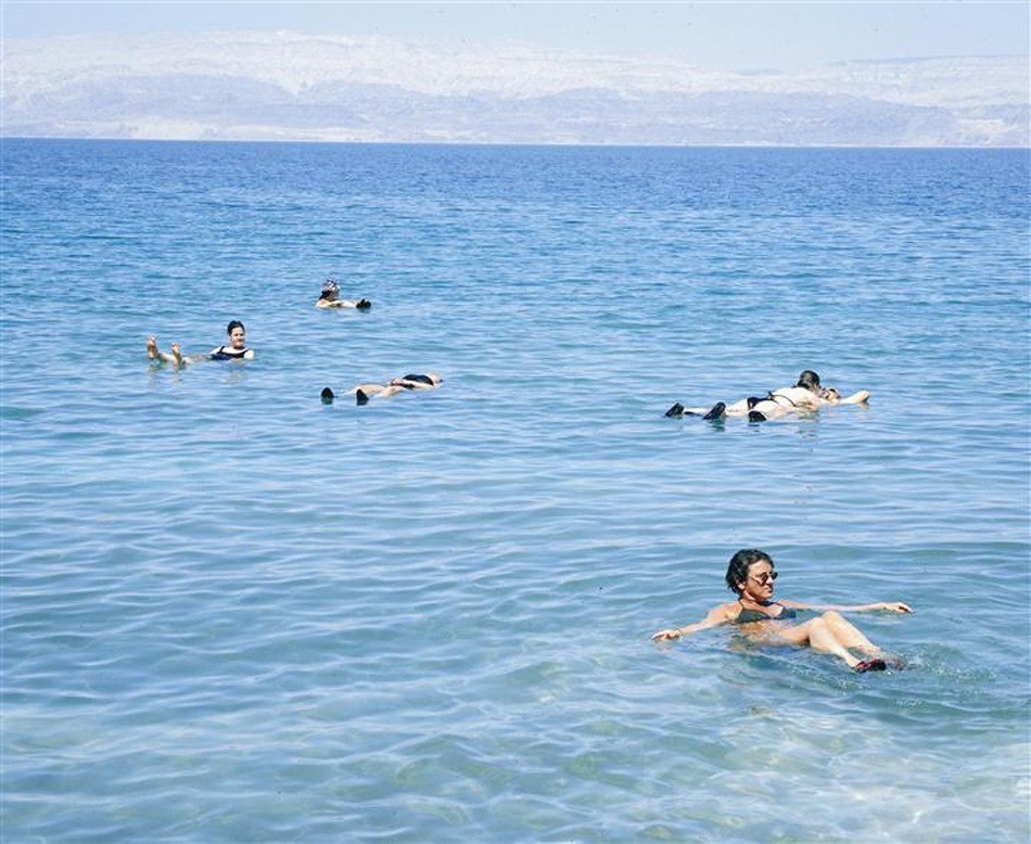 Мертвое море люди