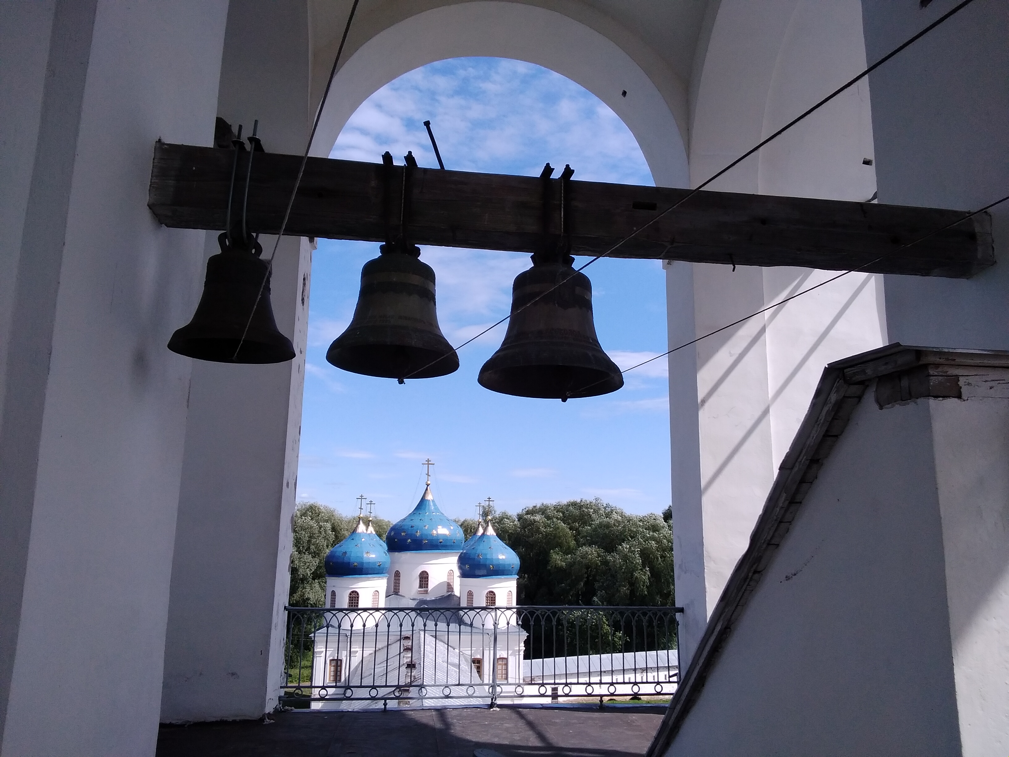 Вид с колокольни Свято-Юрьева монастыря.jpg