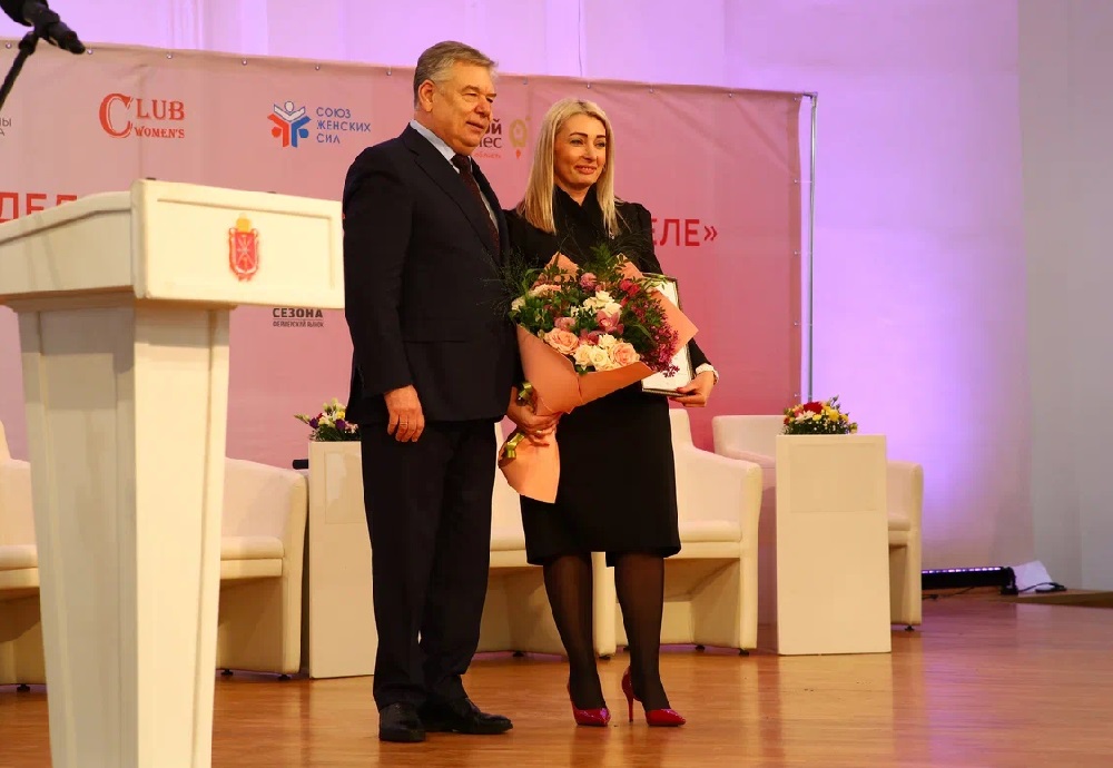 Награждение Кайдаровой.JPG