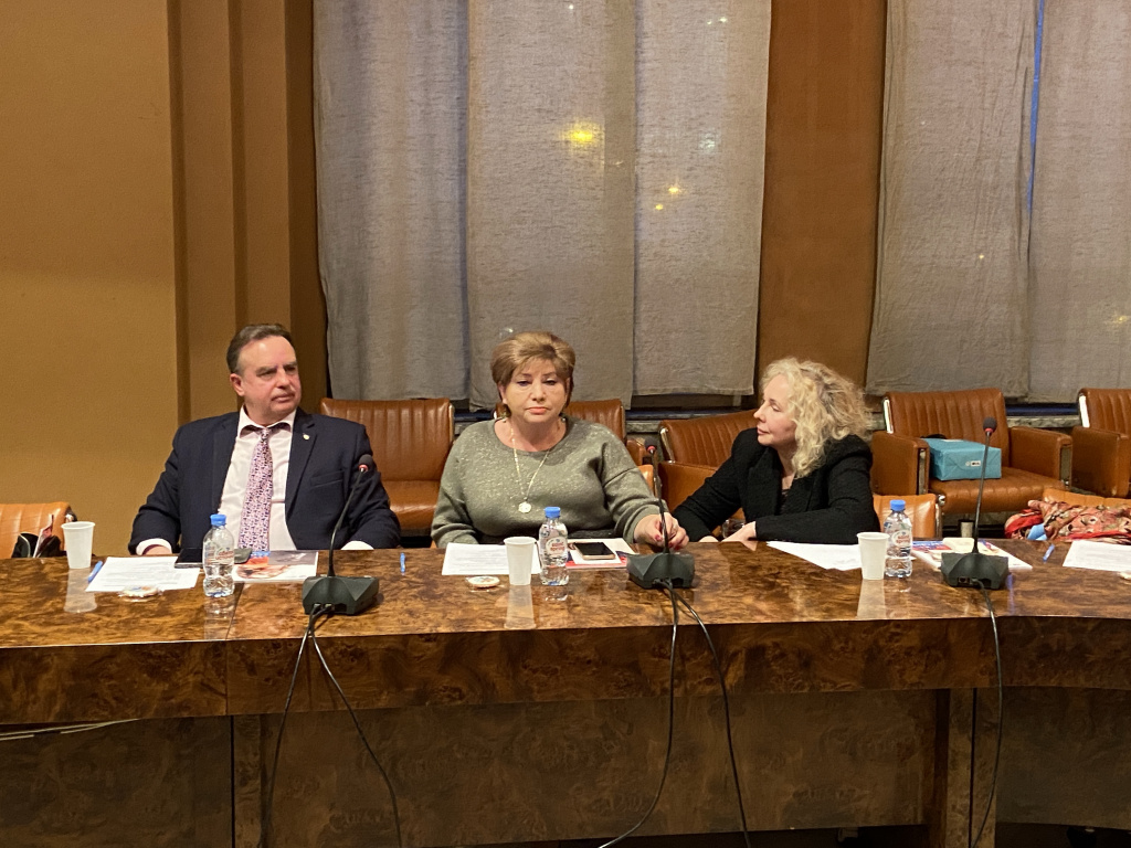 канивец выступ.jpg