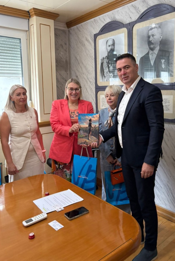 С мером г.Врнячка Баня г-ном Бобаном Дуровичем.jpg