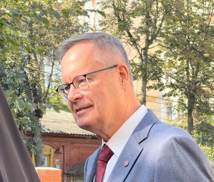 Елкин IMG-20240927-WA0051.jpg Елкин IMG-20240927-WA0051.jpg