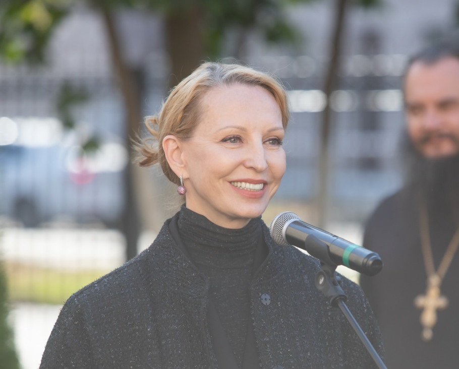 Илзе Лиепа.jpg Илзе Лиепа.jpg