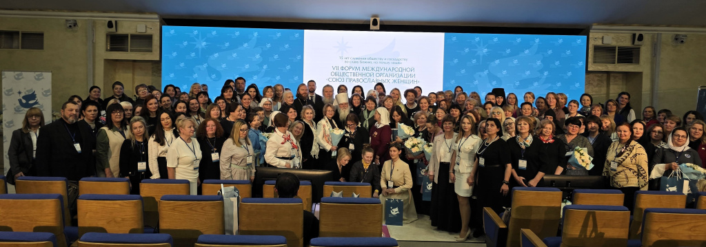 Общая -кадрировать снизу стулья обрезать, а сверху немного потолок..[1].jpg