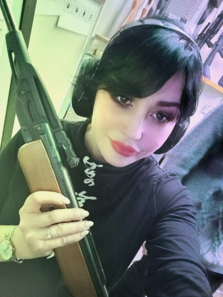 -5346001473743481553_121.jpg -5346001473743481553_121.jpg