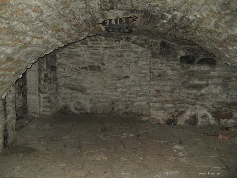 516ee881bf5061fe9dd7d8738c7edb4a.jpg