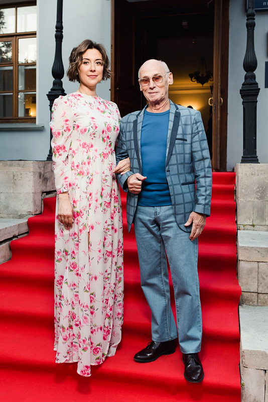 Юлия Мамонтова и Григорий Гинзбург.png